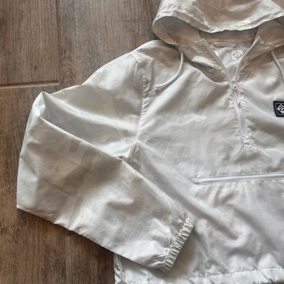 M22 White Camo Cropped Windbreaker Womens Medium - Picture 4 of 6